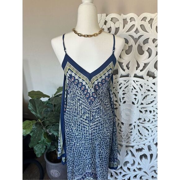 Silk Handkerchief Dress - Picture 5 of 9